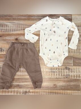 Easy Peasy & Disney Outfit